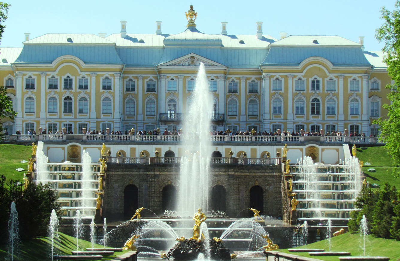 TÌM VỀ LỊCH SỬ PETERHOF “CUNG ĐIỆN MÙA HÈ” LỘNG LẪY NHẤT NƯỚC NGA